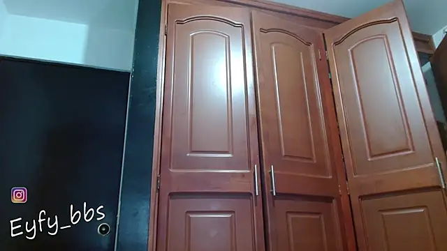 Snapshot of Eyfy_bbs chatting on December 2025 10:04:01 PM Eyfy bbs online show from December 2025 10:04:01 PM