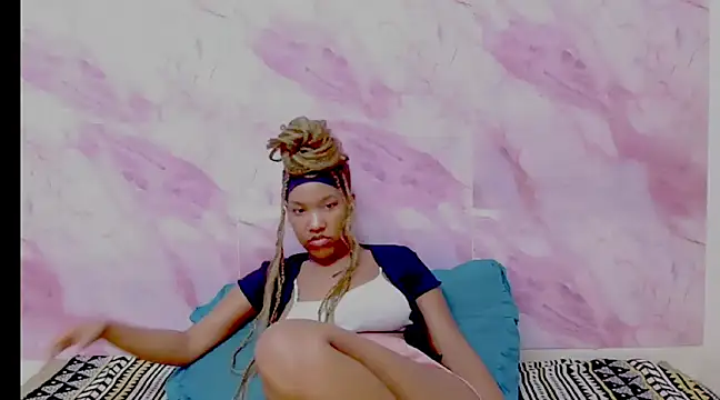 EroticSexyPrada online show from February 2025 01:13:02 AM