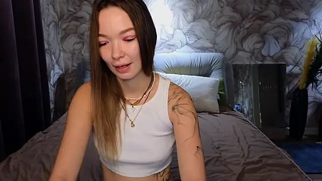 SusannJohnson online show from October 2025 12:21:02 AM