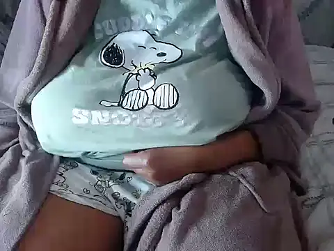 BUBBLYBUNNYxx online show from October 2025 06:19:02 PM