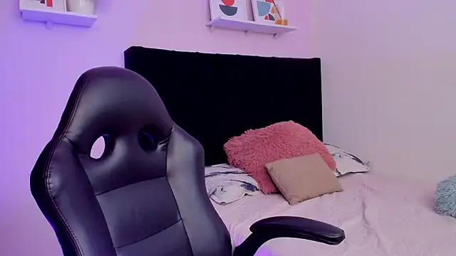 Paulina Lopezz online show from March 2026 08:02:01 PM