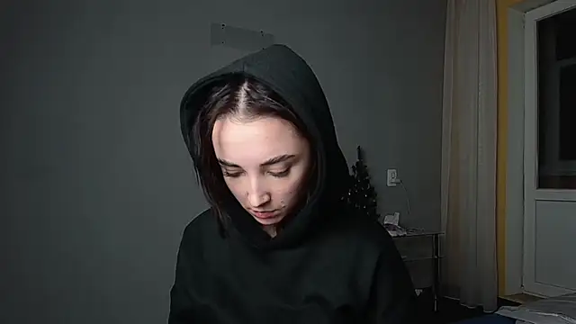 Eva Gloryy online show from February 2025 07:10:02 PM