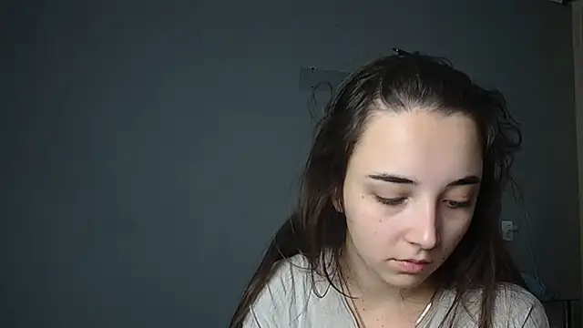 Eva Gloryy online show from November 2025 11:54:01 AM