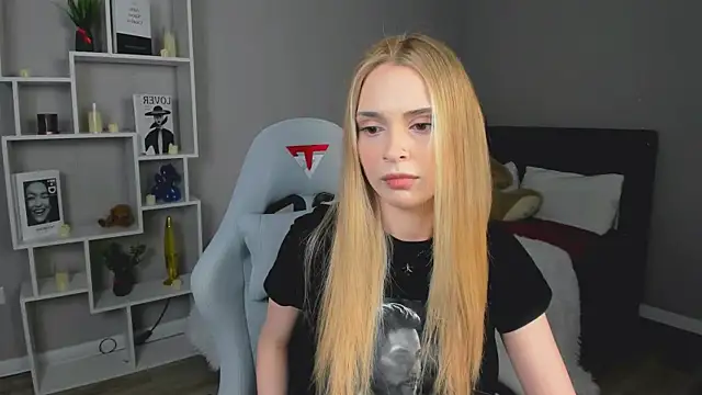 Snapshot of JinxTonks chatting on February 2026 07:19:02 PM JinxTonks online show from February 2026 07:19:02 PM