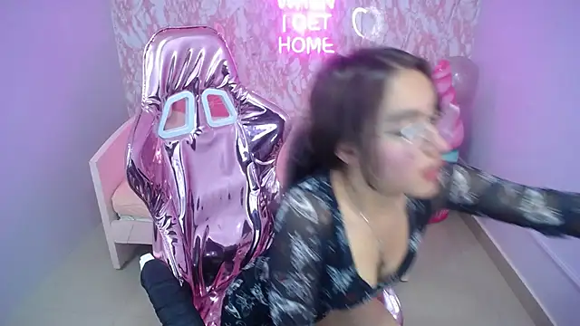 Snapshot of kassandra_ch_ chatting on January 2025 04:19:01 PM kassandra ch online show from January 2025 04:19:01 PM