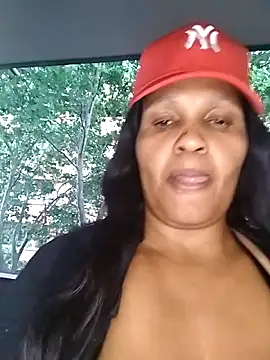 bubblendz1988 online show from November 2025 03:34:02 PM