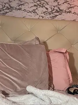 Lili  taylor online show from April 2026 07:27:01 AM