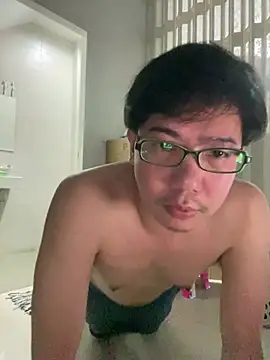 Snapshot of chanentino2 chatting on January 2025 06:03:01 PM chanentino2 online show from January 2025 06:03:01 PM