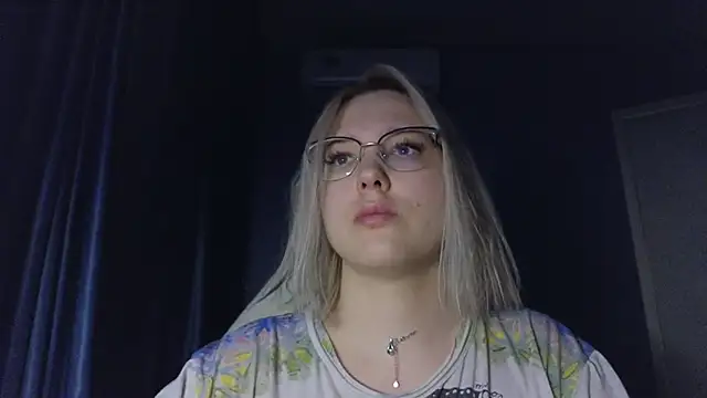 HotBrandyX online show from November 2025 12:36:02 PM