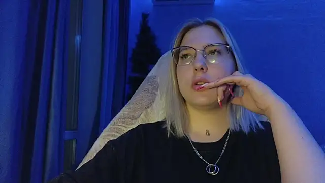 HotBrandyX online show from January 2026 01:58:01 PM