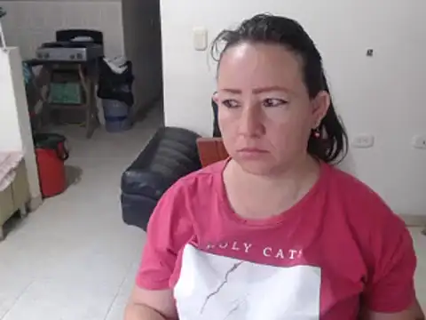 Yohis Kiut25 online show from March 2025 12:01:02 PM