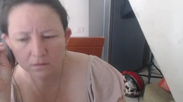 Yohis Kiut25 online show from September 2025 07:15:01 PM