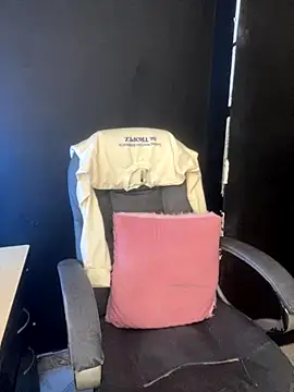 Snapshot of viktoria_davis_ chatting on November 2025 11:47:01 PM viktoria davis online show from November 2025 11:47:01 PM