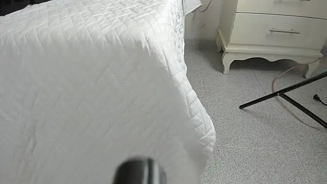 DalayMoore online show from April 2026 09:15:01 PM