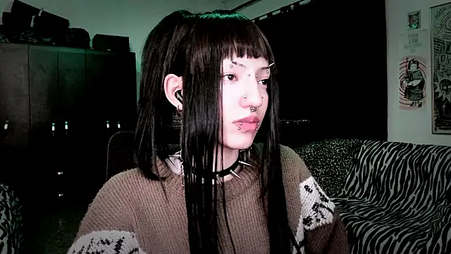 Snapshot of roxy_toxic chatting on March 2026 01:12:02 AM roxy toxic online show from March 2026 01:12:02 AM