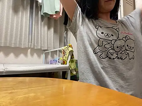 Snapshot of riri_riri_jp chatting on September 2025 11:56:02 AM riri riri jp online show from September 2025 11:56:02 AM