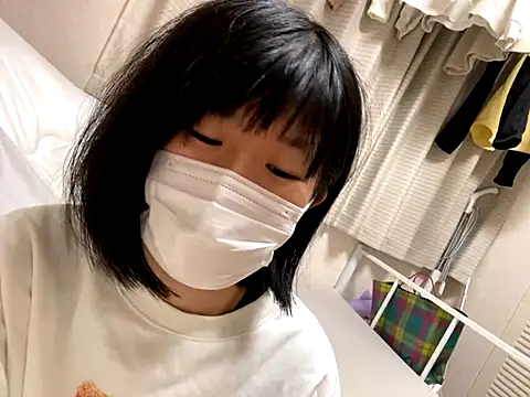 Snapshot of riri_riri_jp chatting on October 2025 09:43:01 AM riri riri jp online show from October 2025 09:43:01 AM