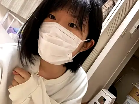 Snapshot of riri_riri_jp chatting on October 2025 10:26:01 AM riri riri jp online show from October 2025 10:26:01 AM