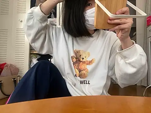 Snapshot of riri_riri_jp chatting on November 2025 05:13:02 AM riri riri jp online show from November 2025 05:13:02 AM