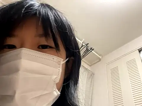 Snapshot of riri_riri_jp chatting on November 2025 10:59:01 AM riri riri jp online show from November 2025 10:59:01 AM