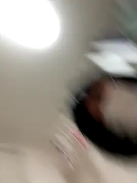 Snapshot of riri_riri_jp chatting on January 2026 10:10:02 AM riri riri jp online show from January 2026 10:10:02 AM