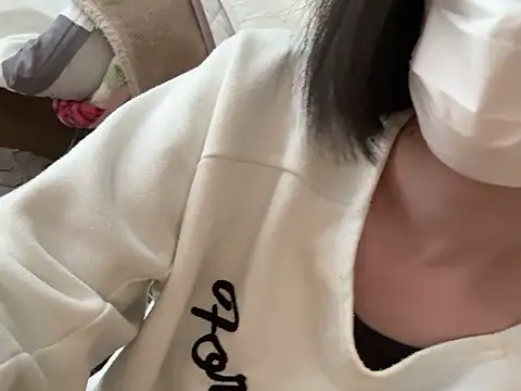 Snapshot of riri_riri_jp chatting on February 2026 06:45:02 AM riri riri jp online show from February 2026 06:45:02 AM