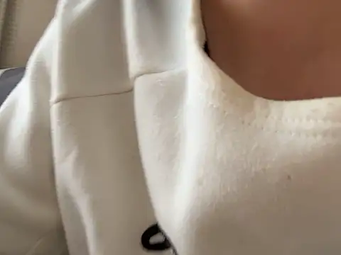 Snapshot of riri_riri_jp chatting on February 2026 05:51:02 AM riri riri jp online show from February 2026 05:51:02 AM