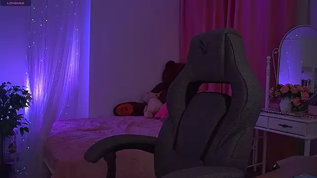 DakotaaJohnnson online show from October 2025 11:47:02 AM