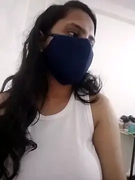 Snapshot of tasty_Chocobaar chatting on December 2025 09:32:01 PM tasty Chocobaar online show from December 2025 09:32:01 PM