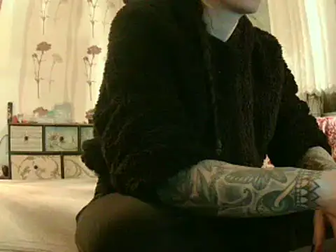 Snapshot of HannahD chatting on January 2025 07:05:01 PM HannahD online show from January 2025 07:05:01 PM