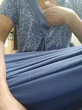 Snapshot of chocobbsimarn chatting on March 2025 04:20:02 PM chocobbsimarn online show from March 2025 04:20:02 PM