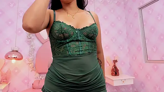 LIA SWAN  online show from November 2025 04:26:02 AM