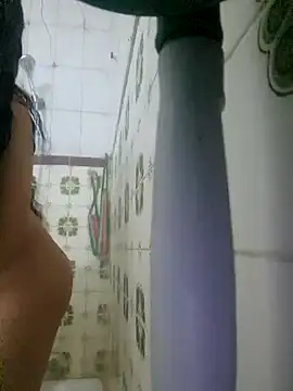 Snapshot of majdolin78 chatting on March 2025 07:38:01 PM majdolin78 online show from March 2025 07:38:01 PM