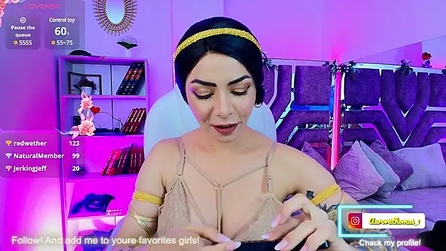 Snapshot of Aurora_thomas__1 chatting on January 2025 01:24:02 PM Aurora thomas 1 online show from January 2025 01:24:02 PM