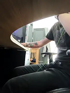 jimylie online show from April 2026 09:23:01 AM