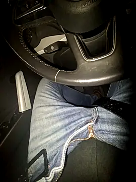 Nzino1983 online show from March 2026 06:13:02 PM