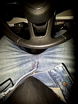 Nzino1983 online show from April 2026 08:56:01 PM