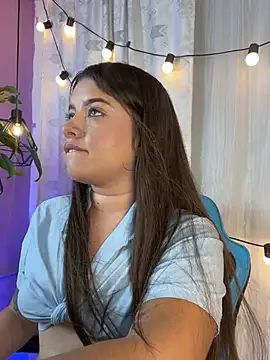 Snapshot of Lia_little18 chatting on May 2026 08:05:01 PM Lia little18 online show from May 2026 08:05:01 PM