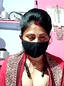 Snapshot of Bhavya_Bhan chatting on February 2025 06:40:02 PM Bhavya Bhan online show from February 2025 06:40:02 PM