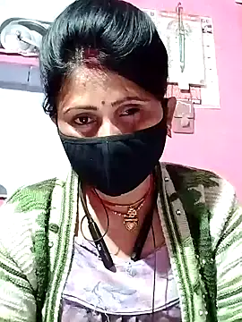 Snapshot of Bhavya_Bhan chatting on February 2025 10:55:01 PM Bhavya Bhan online show from February 2025 10:55:01 PM