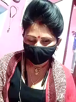 Snapshot of Bhavya_Bhan chatting on February 2025 04:36:01 PM Bhavya Bhan online show from February 2025 04:36:01 PM