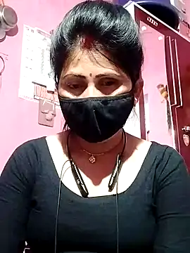 Snapshot of Bhavya_Bhan chatting on February 2025 06:26:02 PM Bhavya Bhan online show from February 2025 06:26:02 PM