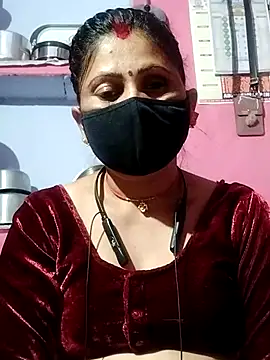 Snapshot of Bhavya_Bhan chatting on February 2025 07:52:02 PM Bhavya Bhan online show from February 2025 07:52:02 PM