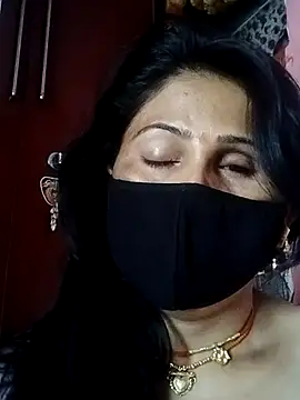 Snapshot of Bhavya_Bhan chatting on February 2025 05:48:02 PM Bhavya Bhan online show from February 2025 05:48:02 PM