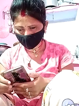 Snapshot of Bhavya_Bhan chatting on March 2025 02:36:02 AM Bhavya Bhan online show from March 2025 02:36:02 AM