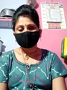 Snapshot of Bhavya_Bhan chatting on March 2025 06:41:02 PM Bhavya Bhan online show from March 2025 06:41:02 PM