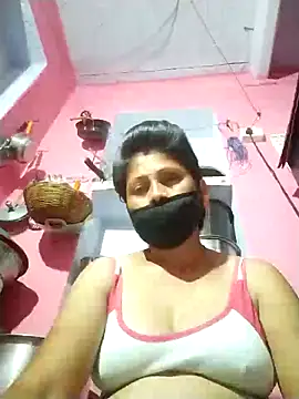 Snapshot of Bhavya_Bhan chatting on September 2025 12:00:02 AM Bhavya Bhan online show from September 2025 12:00:02 AM