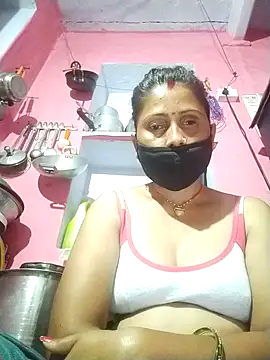 Snapshot of Bhavya_Bhan chatting on September 2025 10:54:01 PM Bhavya Bhan online show from September 2025 10:54:01 PM