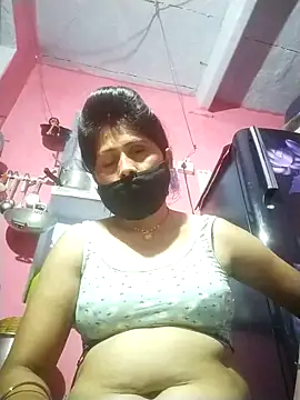 Snapshot of Bhavya_Bhan chatting on October 2025 09:02:01 PM Bhavya Bhan online show from October 2025 09:02:01 PM