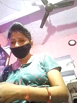 Snapshot of Bhavya_Bhan chatting on November 2025 11:48:01 PM Bhavya Bhan online show from November 2025 11:48:01 PM